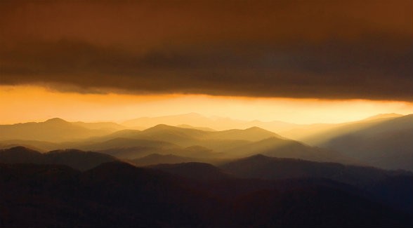No matter the season, mile-high views of the Blue Ridge Mountains never cease to amaze and inspire those lucky enough to call Eagles Nest home.