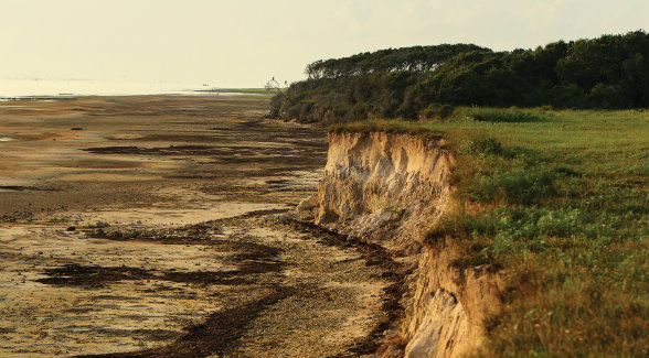 The coastal cliffs that line Powderhorn’s eastern shoreline have been pummeled by some of the most severe storms in American history. The 19th-century port of Indianola once boasted more than 5,000 residents. Located on the north side of Powderhorn Bayou, it was abandoned after hundreds perished in hurricanes in 1875 and 1886.